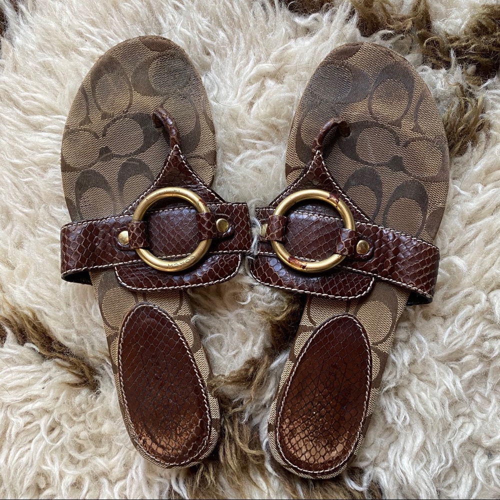AUTHENTIC COACH SANDLES